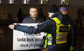 Streikuojančių mokytojų palaikymo akcija prie Prezidentūros
