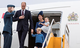 Princas Williamas ir hercogienė Catherine su vaikais i&scaron;vyko į Kanadą