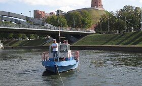 Sekliuose vandenyse plaukioti pritaikytas laivas nuleistas į Nerį