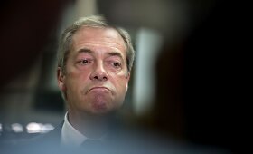 &bdquo;Brexit&ldquo; &scaron;alininkas Nigelas Farage'as atsistatydina i&scaron; UKIP vadovo posto