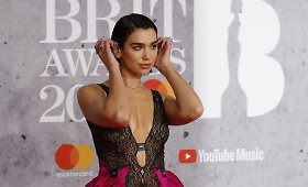 Muzikos pasaulio žvaigždės ant &bdquo;BRIT Awards 2019&ldquo; raudonojo kilimo