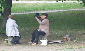 Girtuokliavimas prie mokyklos 