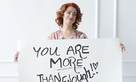 Akimirkos i&scaron; Ericos Jennings vaizdo klipo &bdquo;Because Of You&ldquo; filmavimo