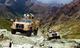 &bdquo;Oshkosh L-ATV&ldquo; automobiliai JAV kariuomenėje keis &bdquo;Humvee&ldquo;