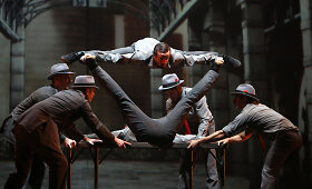 Kaune &ndash; trupės &bdquo;Cirque &Eacute;loize&ldquo; &scaron;ou &bdquo;Cirkopolis&ldquo;