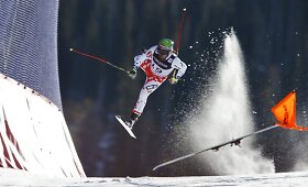 Labai nesėkmingas slidininko Ondrejaus Banko nusileidimas pasaulio čempionate