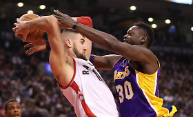 J.Valančiūno pergalė prie&scaron; &bdquo;Lakers&rdquo; &ndash; su įspūdingu N.Powello skrydžiu