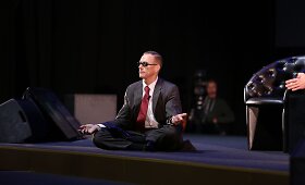 Jeanas Claude&rsquo;as Van Damme&rsquo;as lyderystės konferencijoje &bdquo;Forum One