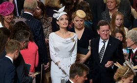 Angelina Jolie pamaldose &Scaron;v. Pauliaus katedroje Londone