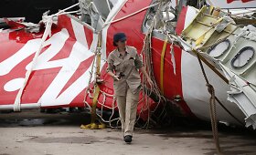 I&scaron; Javos jūros dugno i&scaron;kelta sudužusio &bdquo;AirAsia&ldquo; lėktuvo juodoji dėžė