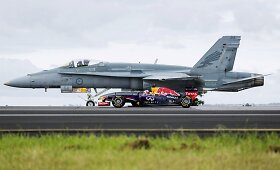 Melburne jau zuja &bdquo;Formulės-1&ldquo; lenktynininkai 