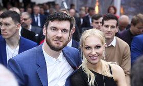 LKL sezono uždaryme Trakų pilyje krep&scaron;ininkus ir trenerius sveikino jų mylimosios