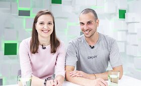 15min studijoje &ndash; LATGA direktoriaus pavaduotoja Laura Ba&scaron;kevičienė ir muzikos autorius, grupės &bdquo;The Roop&ldquo; narys, projekto &bdquo;PIN diena mokyklose&ldquo; dalyvis Vaidotas Valiukevičius