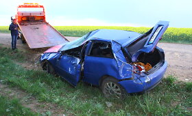 Žvyrkelyje prie Panevėžio apsivertė girtas &bdquo;Audi&ldquo; vairuotojas