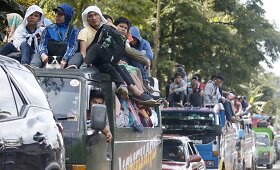 Tūkstančiai gyventojų sprunka i&scaron; pietinio Filipinų regiono