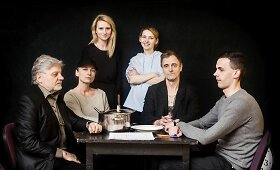LNDT premjeroje &ndash; beproti&scaron;kas noras būti normaliu
