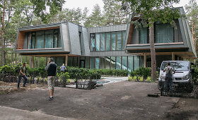 Į gyvenamąjį namą pana&scaron;us pastatas Palangoje, kuris dokumente įvardinamas kaip du&scaron;inės