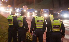 Vilniaus policija gaudė A juostą užimančius automobilių vairuotojus