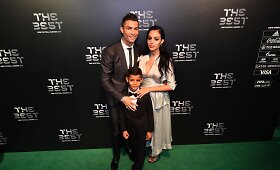 Į apdovanojimų ceremoniją Cristiano Ronaldo atlydėjo nė&scaron;čia draugė