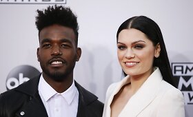 Amerikos muzikos apdovanojimuose Jessie J oficialiai pristatė savo naują vaikiną Luke'ą Jamesą