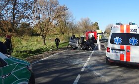 Kelyje Prienai &ndash; Kaunas apsivertė &bdquo;Hyundai Terracan&ldquo;