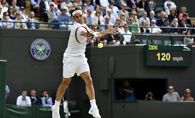 Rekordinio a&scaron;tuntojo Vimbldono titulo siekiantis Rogeris Federeris pateko į pusfinalį
