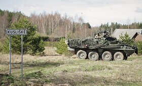 Lietuvos kariai savanoriai ir JAV kavaleristai treniruojasi mu&scaron;ti prie&scaron;ą