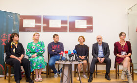 Dainų &scaron;ventės spaudos konferencija dėl dalyvių maitinimo
