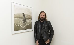 Prie&scaron; meno mugę &bdquo;Art Vilnius&lsquo;19&rdquo; žinomi kultūros ir verslo žmonės parodė savo paveikslus
