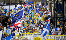 Londone &ndash; masinė demonstracija prie&scaron; &bdquo;Brexit&ldquo;