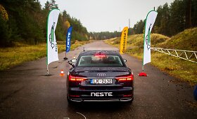 Metų automobilio rinkimai: įsibėgėjimo testų diena