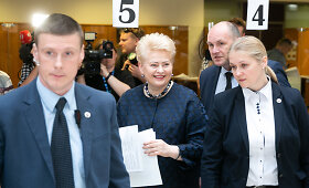 Prezidentė Dalia Grybauskaitė balsavo antrajame Prezidento rinkimų ture
