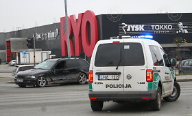 Panevėžyje &ndash; &bdquo;Volkswagen&ldquo; ir BMW susidūrimas