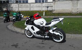 Sezono atidarymo dieną motociklų vairuotojai nepasižymėjo drausmingumu