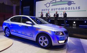 Lietuvos &bdquo;Metų automobiliu 2014&ldquo; i&scaron;rinkta &bdquo;&Scaron;koda Octavia&ldquo; 