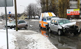 Panevėžyje susidūrė &bdquo;Mazda&ldquo; ir &bdquo;Audi&ldquo;