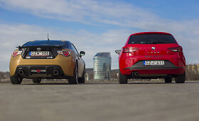 Autoplius.lt slalomo automobiliai: &bdquo;Toyota GT86&ldquo; ir &bdquo;SEAT Leon FR&ldquo;