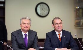 G.Nausėda ir A.Juozaitis užsiregistravo Vyriausioje rinkimų komisijoje savaranki&scaron;ku politinės kampanijos dalyviais