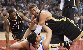 Jonas Valančiūnas nenublanko Stepheno Curry ir Kevino Duranto spindesyje