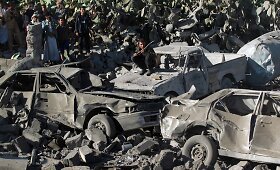 Jemeno sostinėje per Saudo Arabijos aviacijos smūgius žuvo mažiausiai 13 civilių