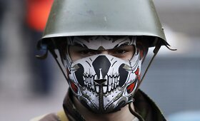 Ukrainos sostinėje protestuotojai laukia sutarties pasira&scaron;ymo