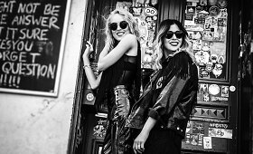 Rokenrolo įkvėpta &bdquo;Queens of Roses&ldquo; fotosesija