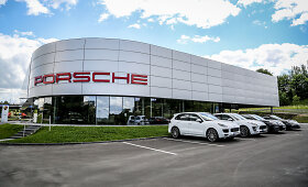 Naujasis &bdquo;Porsche&ldquo; salonas Vilniuje