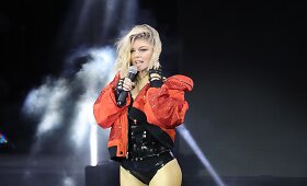 Po motinystės atostogų Fergie grįžta į sceną dar seksualesnė nei anksčiau
