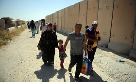 Irake sunitų islamistų i&scaron;puolių baimindamiesi vietos gyventojai sprunka i&scaron; savo namų