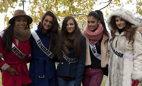 Simona Burbaitė Maskvoje ruo&scaron;iasi &bdquo;Mis Visata 2013&ldquo; konkursui