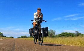 Žadą atimanti Algirdo kelionė per Afriką dviračiu