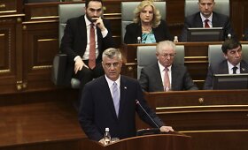 Kosovo ekspremjeras Thaci prisaikdintas &scaron;alies prezidentu