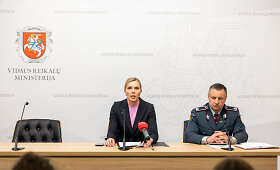 VRM spaudos konferencijoje skambučių linijos, skirtos prane&scaron;ti apie narkotikų platintojus, pristatymas