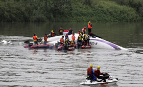 &bdquo;TransAsia Airways&ldquo; lėktuvas sudužo upėje netoli Taipėjaus